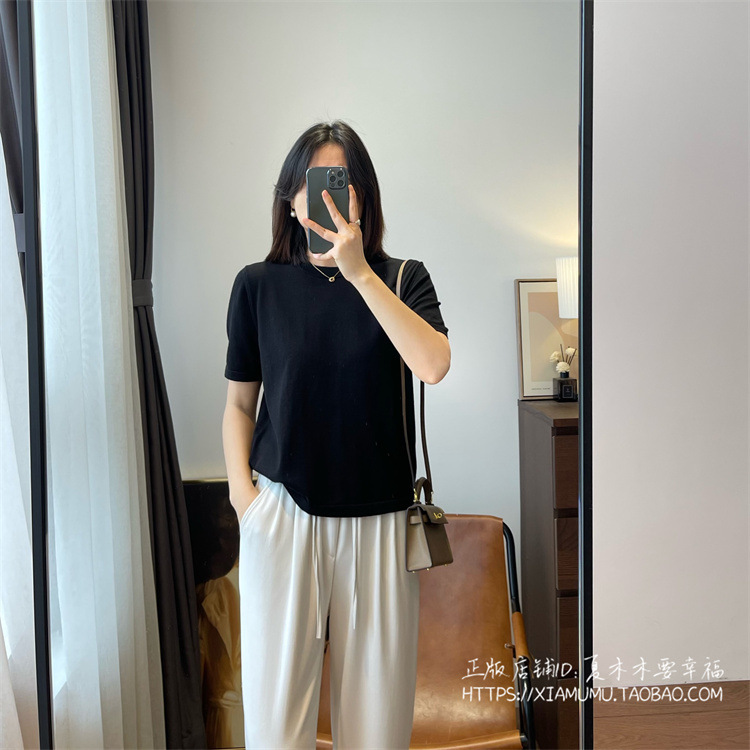 검은색