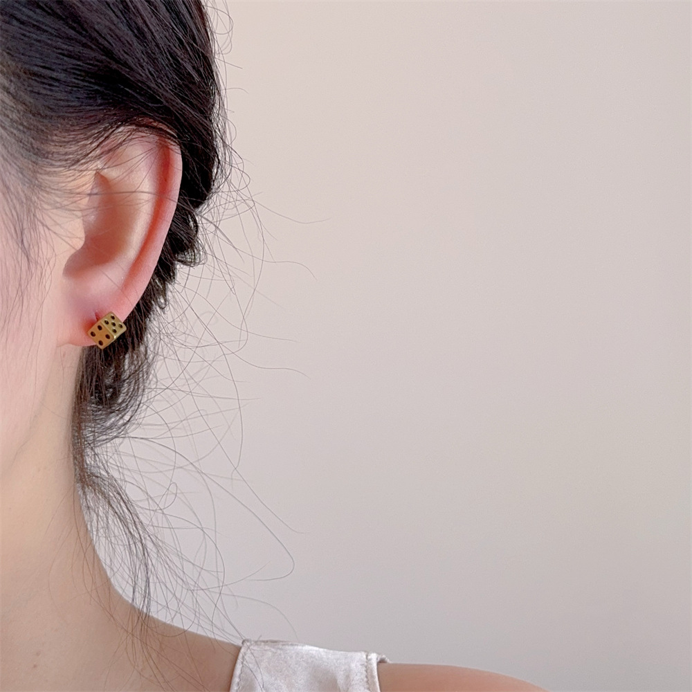 5g Weight 925 Sterling Silver Ear Needle Material Ear Studs Classification 1 Pair Quantity Daily Occasion Copper Material Geometric, Dice Pattern All Seasons Season Women's Gender Polished Finish IG Style, Basic, Simple Style Style 1 Pair IG Style Basic Simple Style Geometric Dice Copper Ear Studs 7