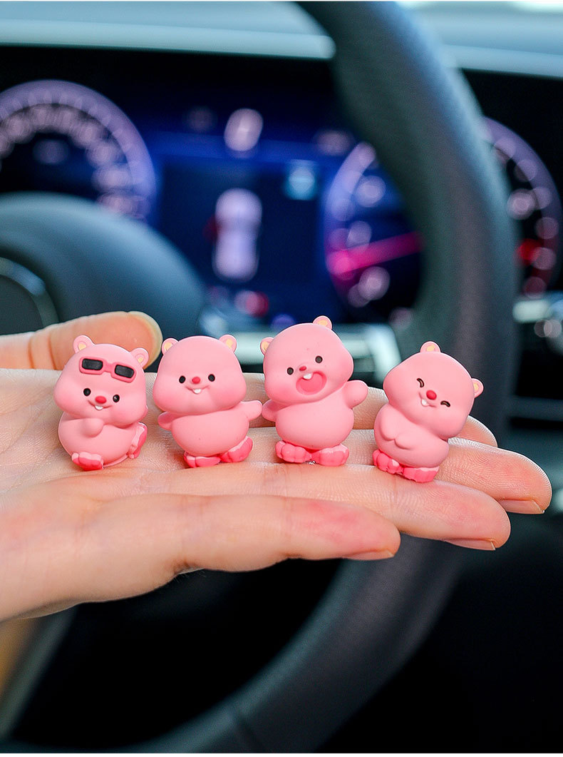 Cute Mini Beaver Car Center Console Screen Healing Decoration Car Interior Decoration Ornaments Car Ornaments