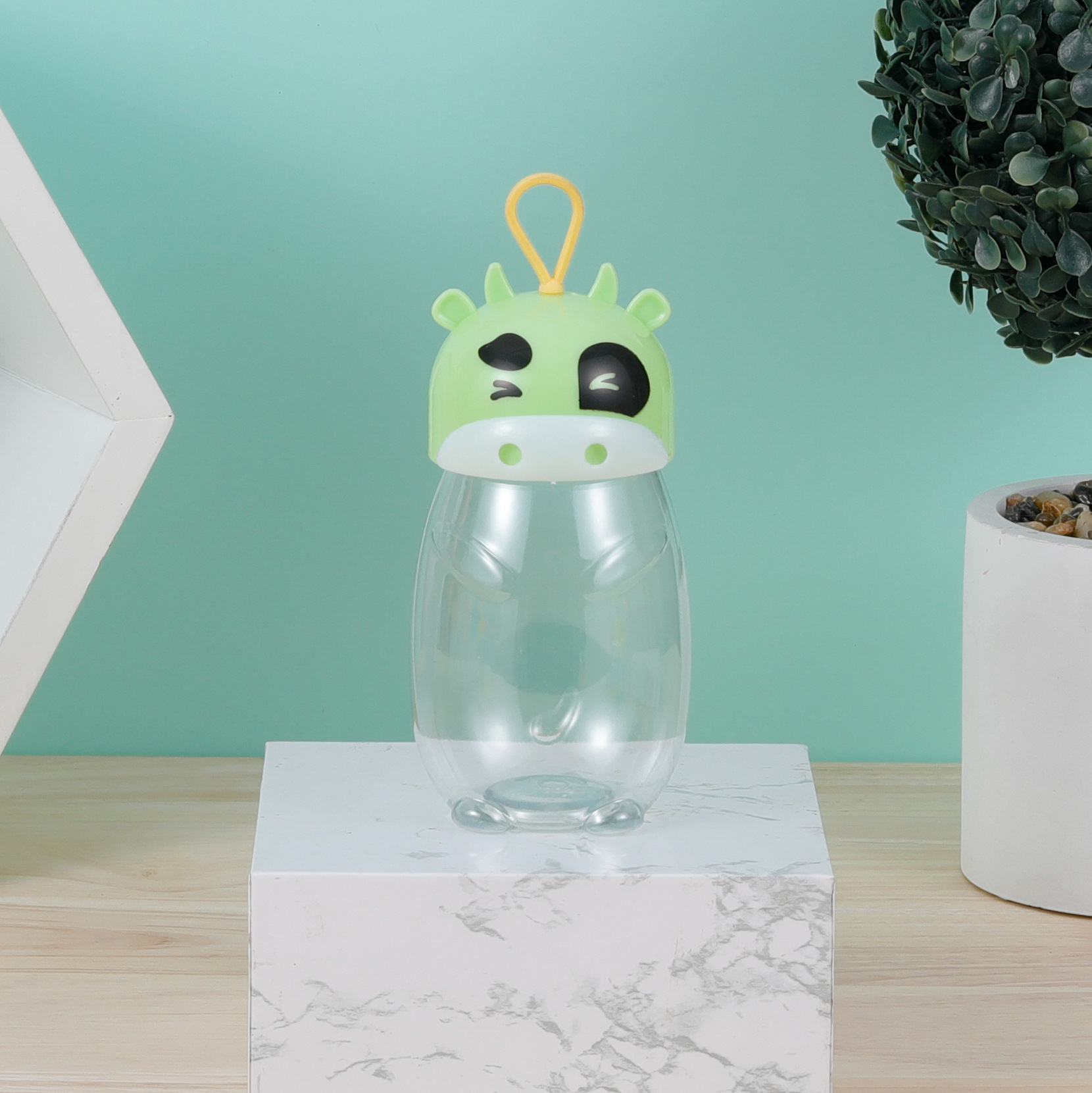 新款小牛塑料瓶PET糖果包装桶储物瓶水晶泥橡皮泥彩泥分装密封瓶