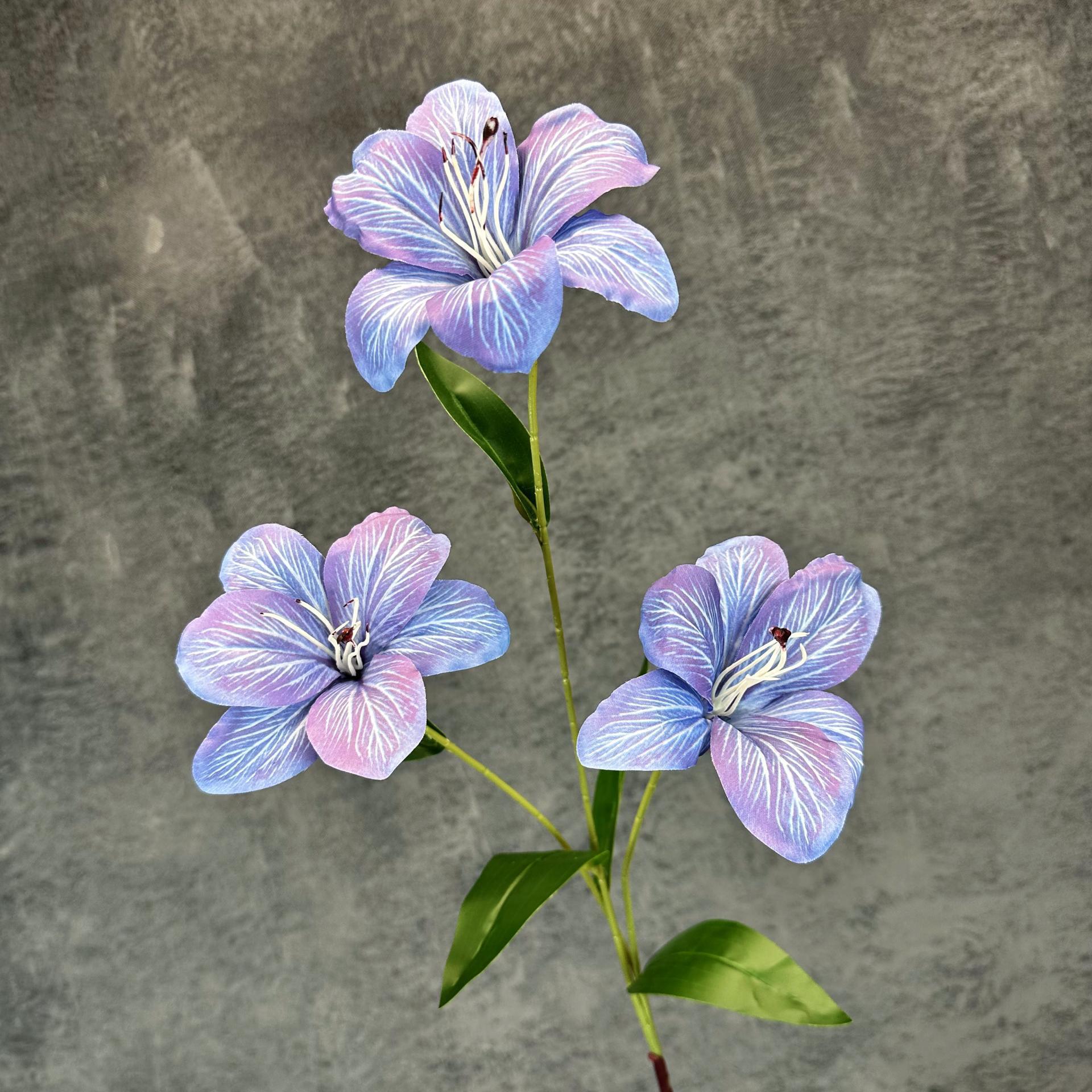 Simulación de 3 cabezas de lirio impresa en 3D lirio boda decoración del hogar decoración de flores falsas transfronterizas al por mayor