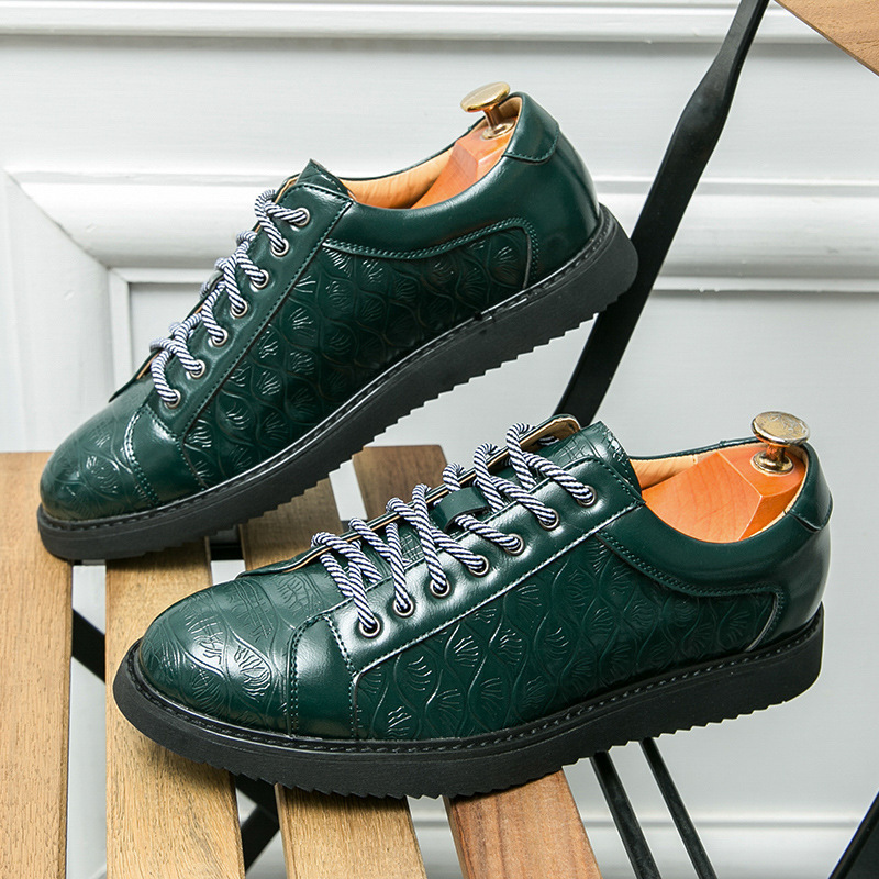 Primavera y verano transfronterizos nuevos zapatos de cuero de negocios con cordones para hombres Estación europea Moda de gran tamaño para hombres Zapatos formales para hombres Zapatillas casuales para hombres