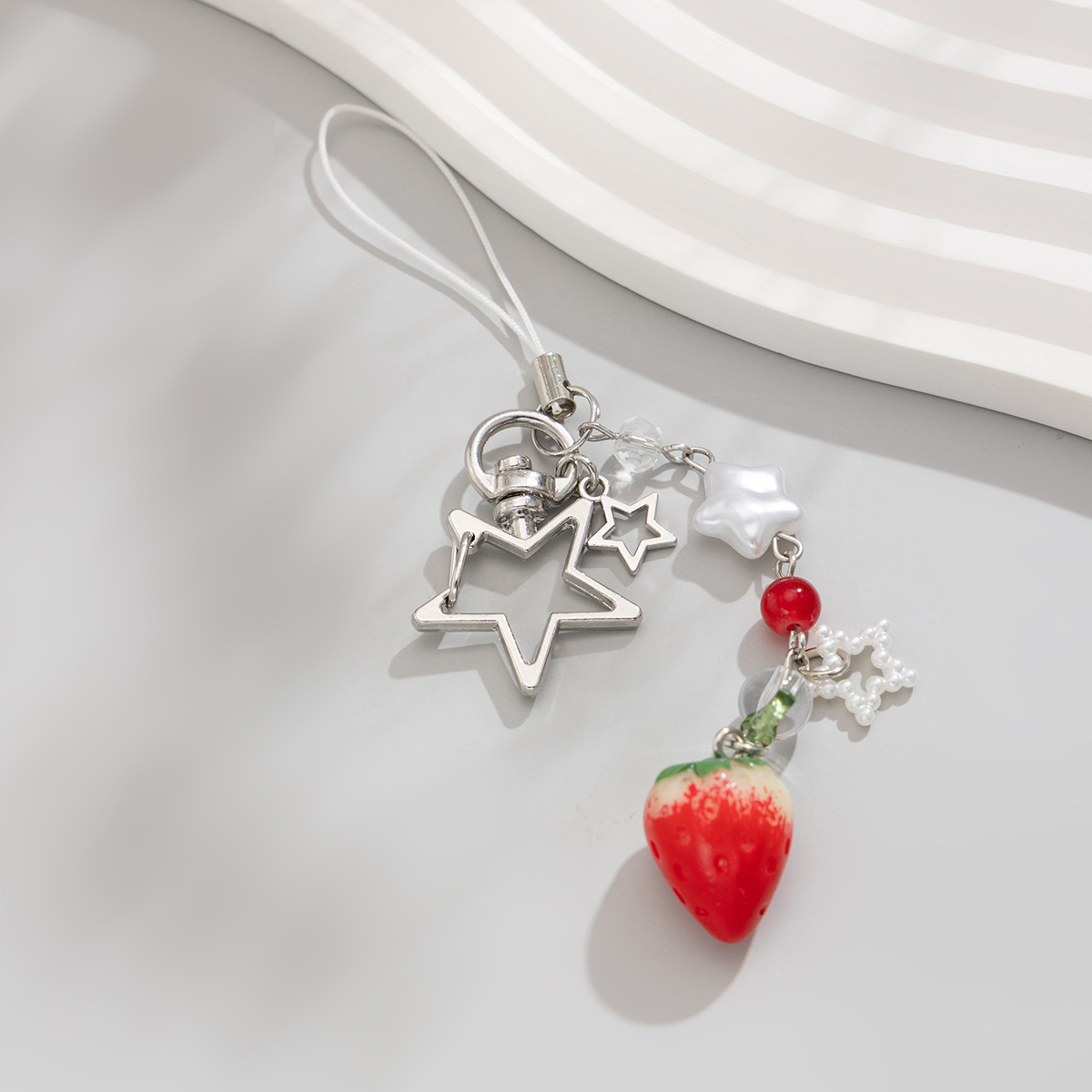 12g Weight Bag Pendant, Keychain Classification 1 Piece Quantity Daily Occasion Alloy Material Fruit, Strawberry Pattern Women's Gender Cute, Pastoral Style Cute Pastoral Fruit Strawberry Arylic Alloy Women's Bag Pendant Keychain 16
