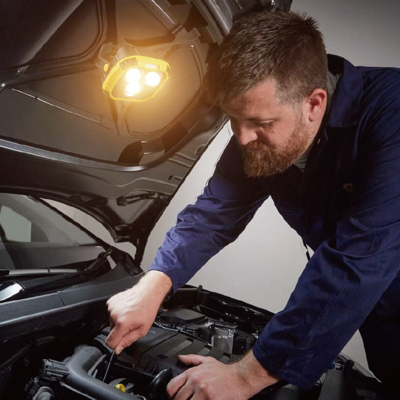 Nuevo al aire libre multi-función de iluminación transfronteriza Venta caliente camping luz recargable iluminación camping máquina reparación fuerte luz de trabajo magnético