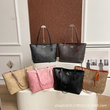 C�����ذ�ُ���ͨ�ڰ����ݳ�ƷŮ���μ�totebags�������˻@��