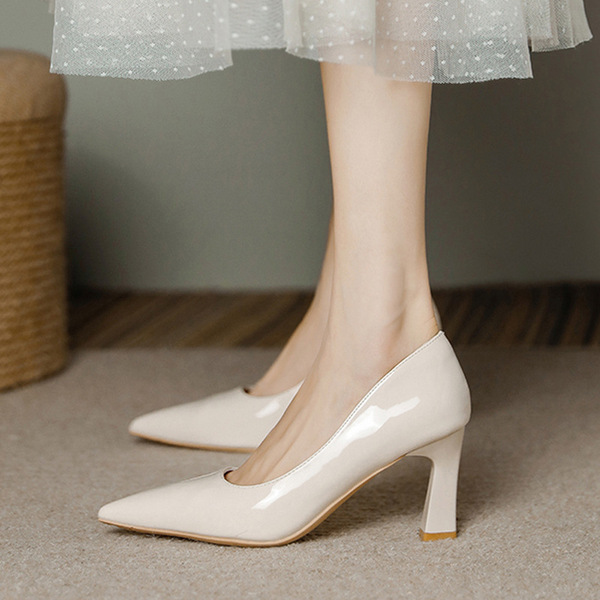 High heels nude pointed-toe heels