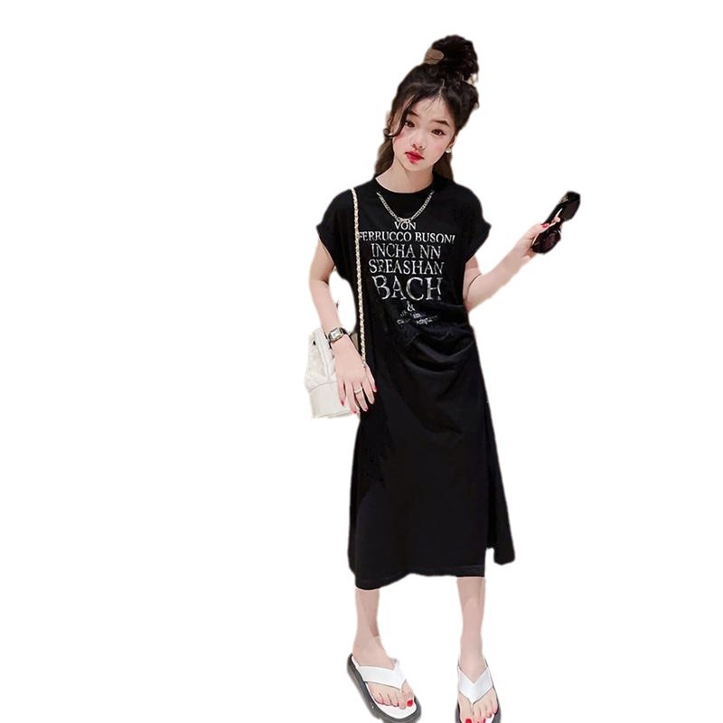 Vestido de verano para niñas 2024 nuevo estilo estilo occidental vestido de princesa delgado para niños falda negra de manga corta para niñas