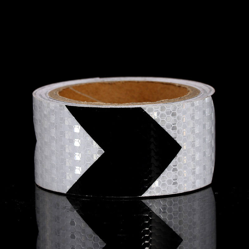 汽车黑白大箭头 防刮撞警示胶带贴 警示反光膜反光条