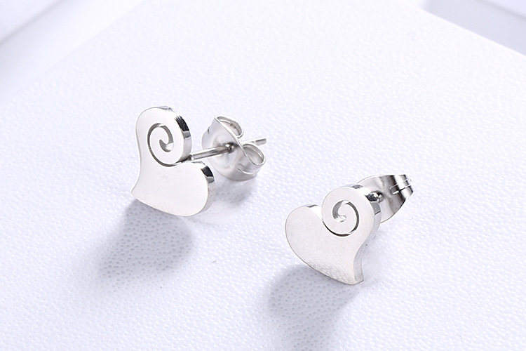 fashion stainless steel heart-shaped necklace earrings set wholesale Nihaojewelry