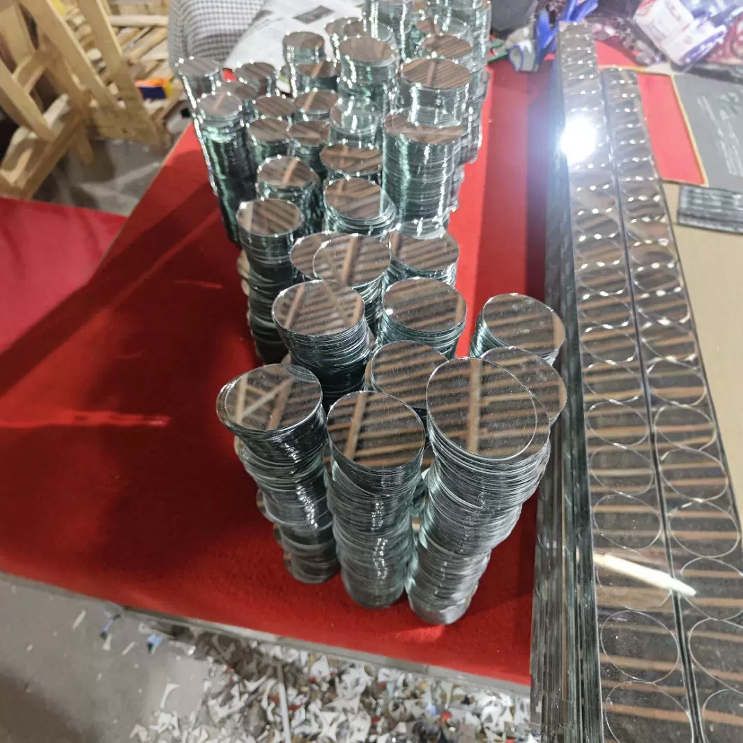 1-3毫米化妆镜子长方形圆角椭圆形各种形状切割 镜片玻璃加工
