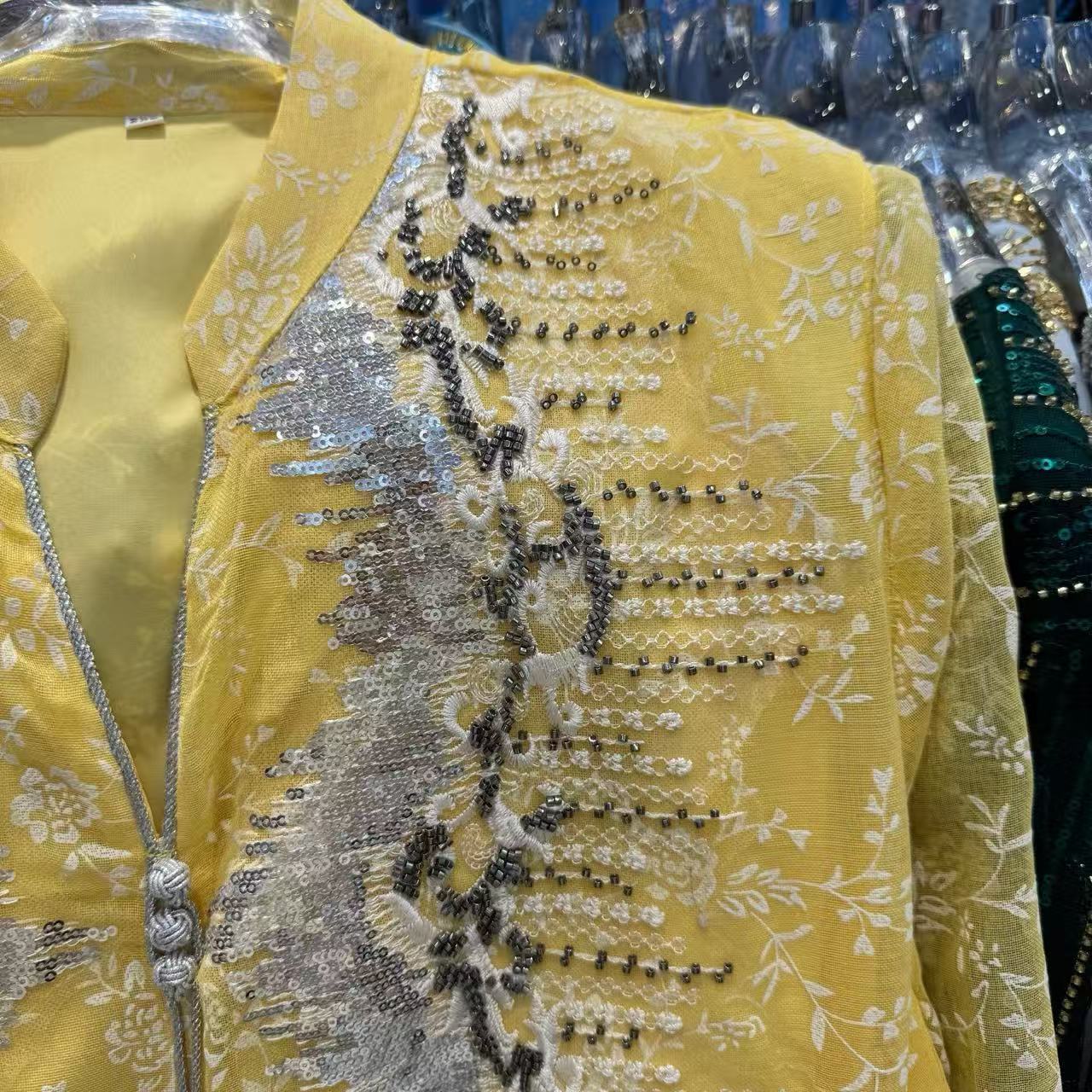Embroidered Beaded Muslim Robe, Elegant Loose Plus-size Long Dress_voghion.com