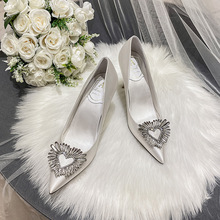 法式主婚纱婚鞋伴娘新娘鞋香槟色水晶钻扣礼服单鞋绸缎白色高跟鞋