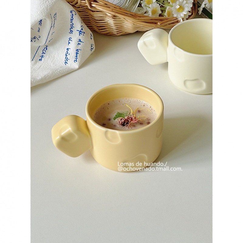 Ins-style ceramic markers, super cute cheese-shaped couple drinking cups, milk cups, breakfast cups, cartoon promotional gifts, cups
