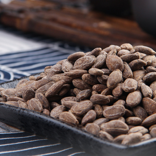 Jinlong Fried Nuts Watermelon Seeds Sunflower Seeds Pumpkin Seeds 18 Cans/Box Packaged Popular Leisure Snacks Local Specialty