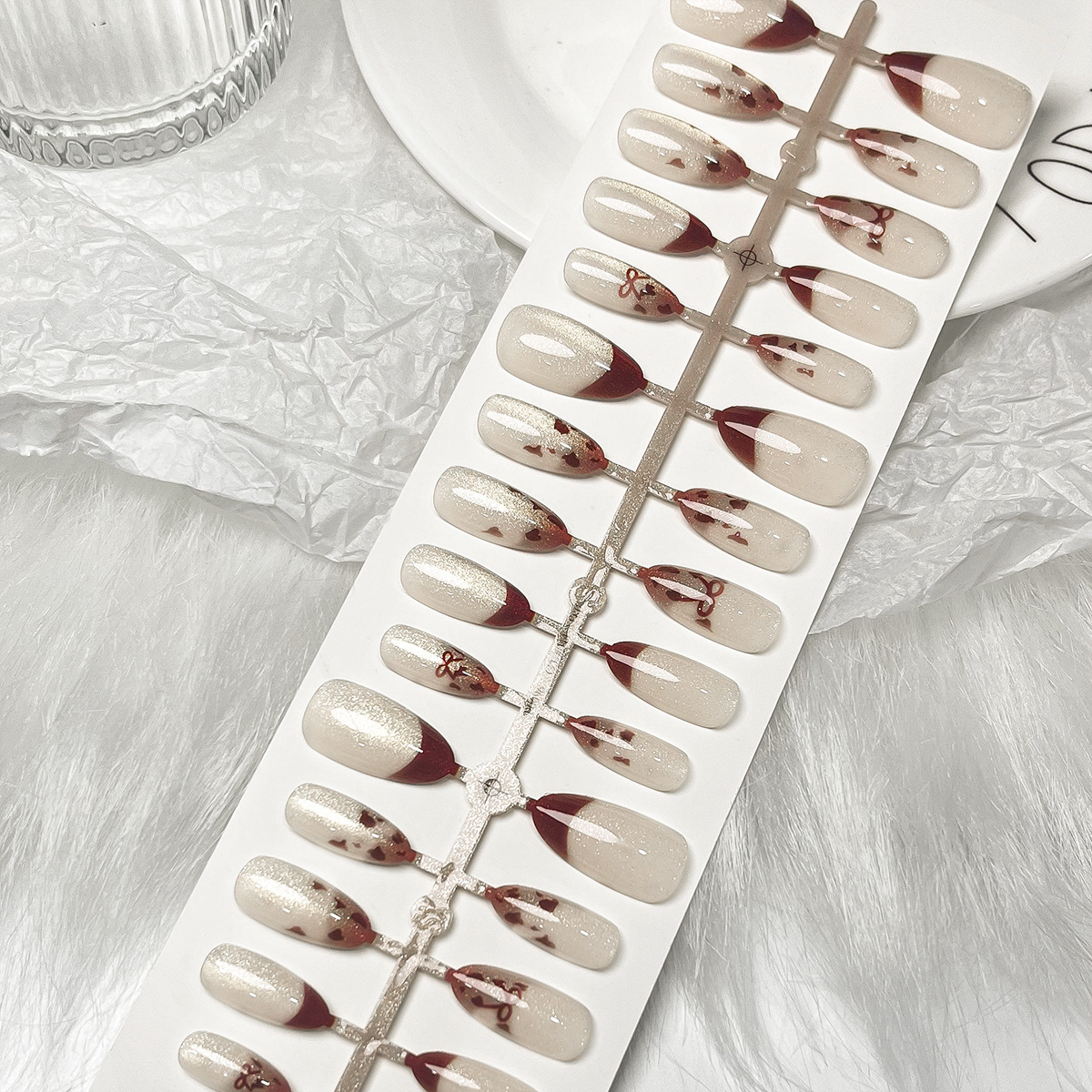 30 piezas de parche de uñas prefabricadas para vestir, simple serie de ojos de gato, impresión de leopardo de alto nivel, parche de uñas blanqueadoras