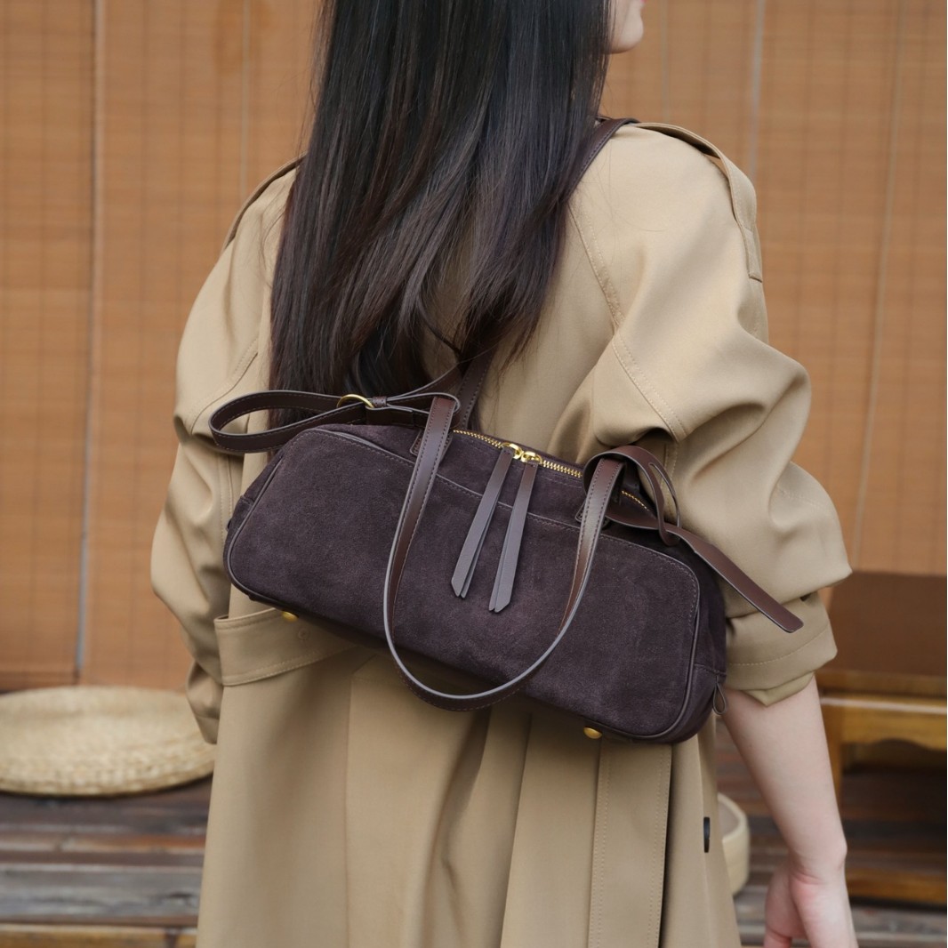 Large Capacity Matte Genuine Leather Boston Bag For Women, New Casual Commuter Shoulder Bag, Autumn/Winter Trending Bowling Bag - Thumbnail 2