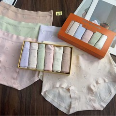 607 #6本の1箱のモデル綿は傷がなくて快適でシンプルな純色のプリントの女性の下着の林は兄嫁の春夏を携えます。
