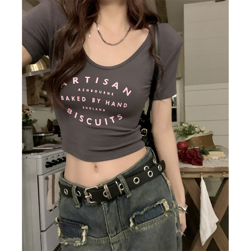 Short retro base body-friendly summer T-shirt for students