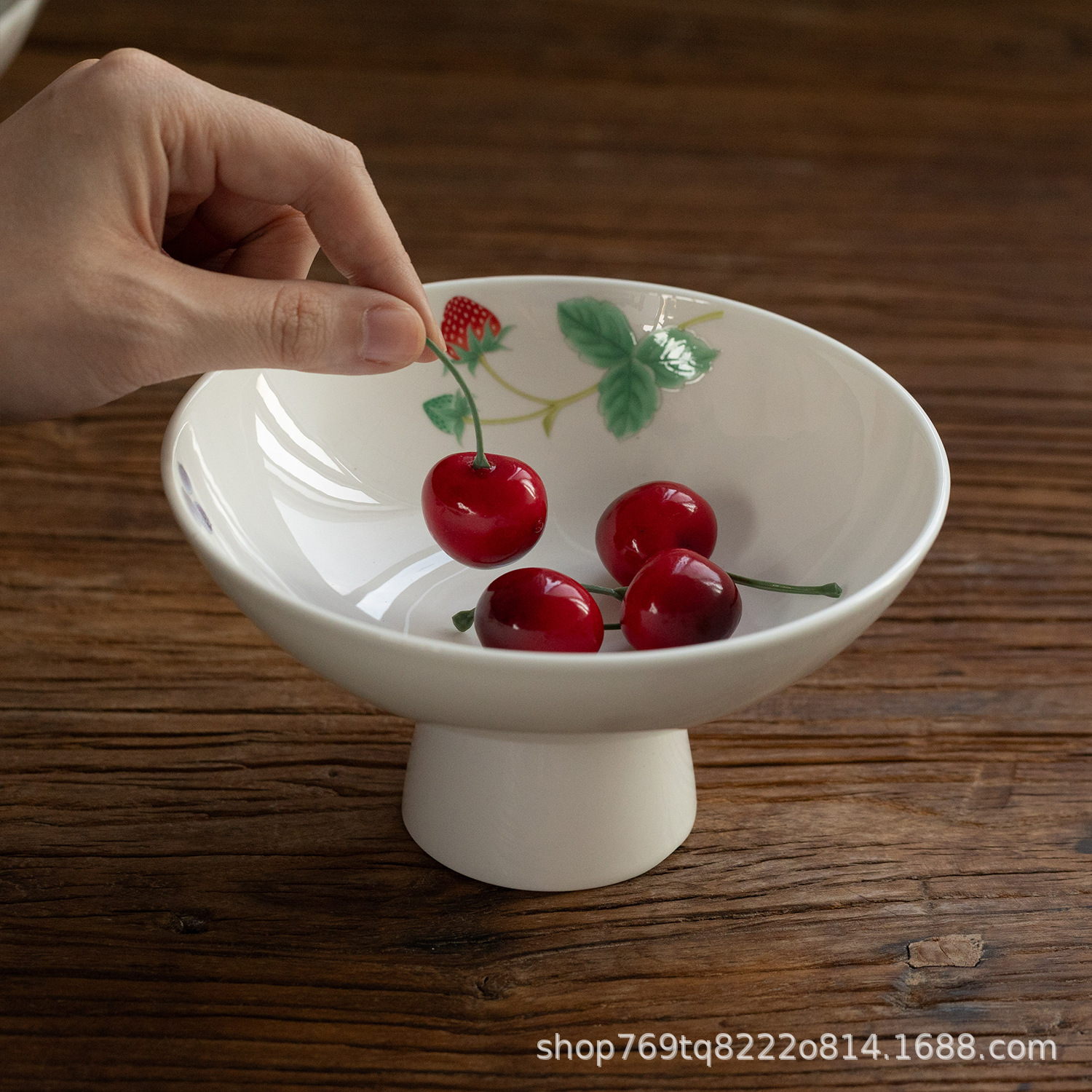 日本进口美浓烧赤绘樱花兔日式餐具小清新萌趣兔子碟盘饭碗家用套