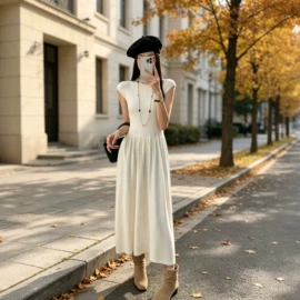 女式针织衫;毛衣;连衣裙
