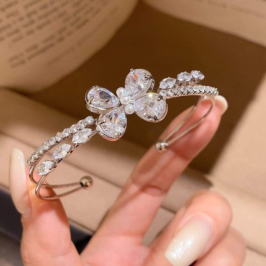 El temperamento francés arco de zircon pulsera de doble capa dulce ins pulsera de viento lujoso ligero de alto nivel sensación de joyas versátiles para mujeres