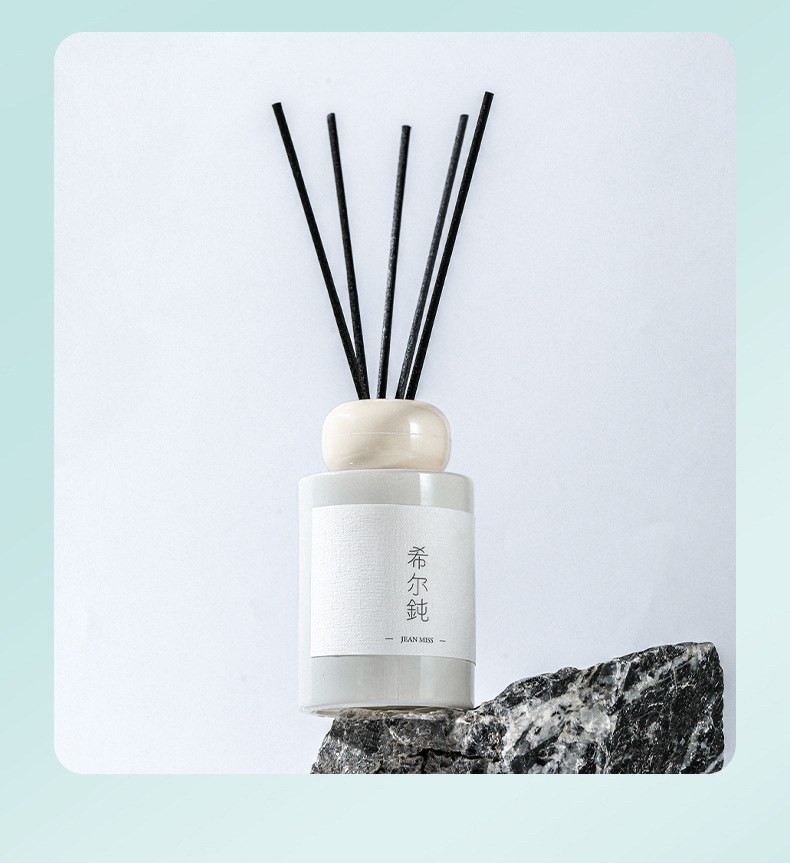 Xiaocheng Yixiang's new aromatherapy products for indoor, bedroom, hotel and toilet deodorization, as well as household flameless aromatherapy, are available for wholesale undefined
