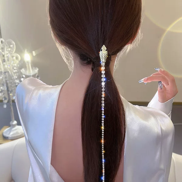 Snake-Shaped Full Diamond Tassel Hair Chain for Women, High-End Ponytail Hair Accessory with Unique Design and Tassel Hair Ornament