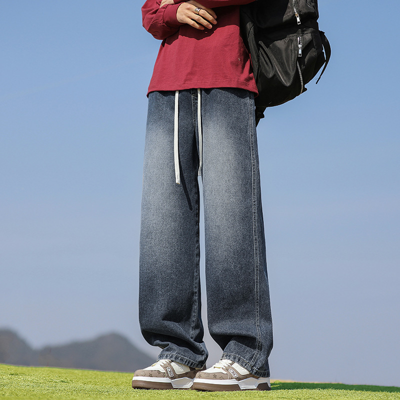 Straight-Leg Jeans for Men, Perfect Proportions for Spring and Summer, Flattering and Versatile Straight-Leg Jeans for Men, Perfect Proportions for Spring and Summer, Flattering and Versatile