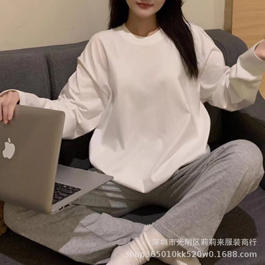 더블 롱 - 화이트 상의 & 그레이 팬츠