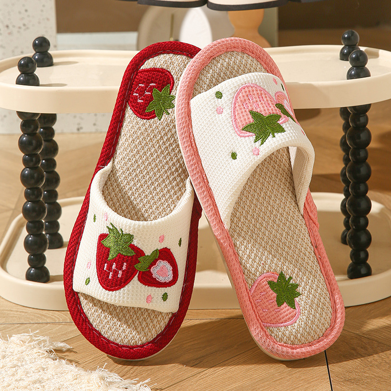Little Strawberry Home Linen Slippers, Breathable, Four-Season Indoor Home Use, Non-Slip, Anti-Odor, Silent, Soft-Soled, Couple's Home Use Little Strawberry Home Linen Slippers, Breathable, Four-Season Indoor Home Use, Non-Slip, Anti-Odor, Silent, Soft-Soled, Couple's Home Use