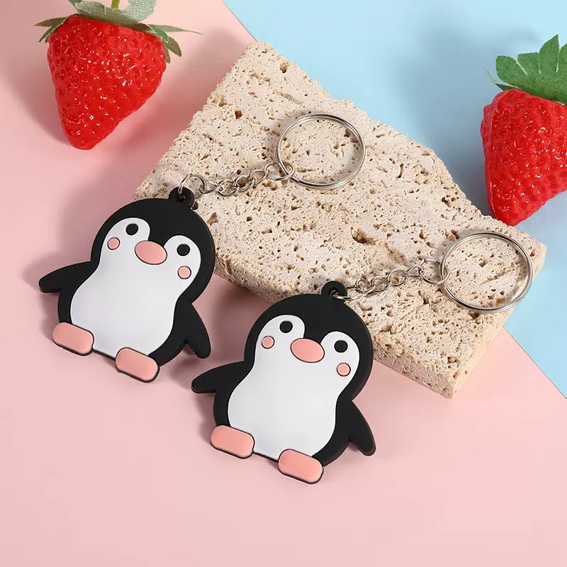 卡通动物企鹅吊坠钥匙扣挂件pvc软胶现货配饰新款公仔