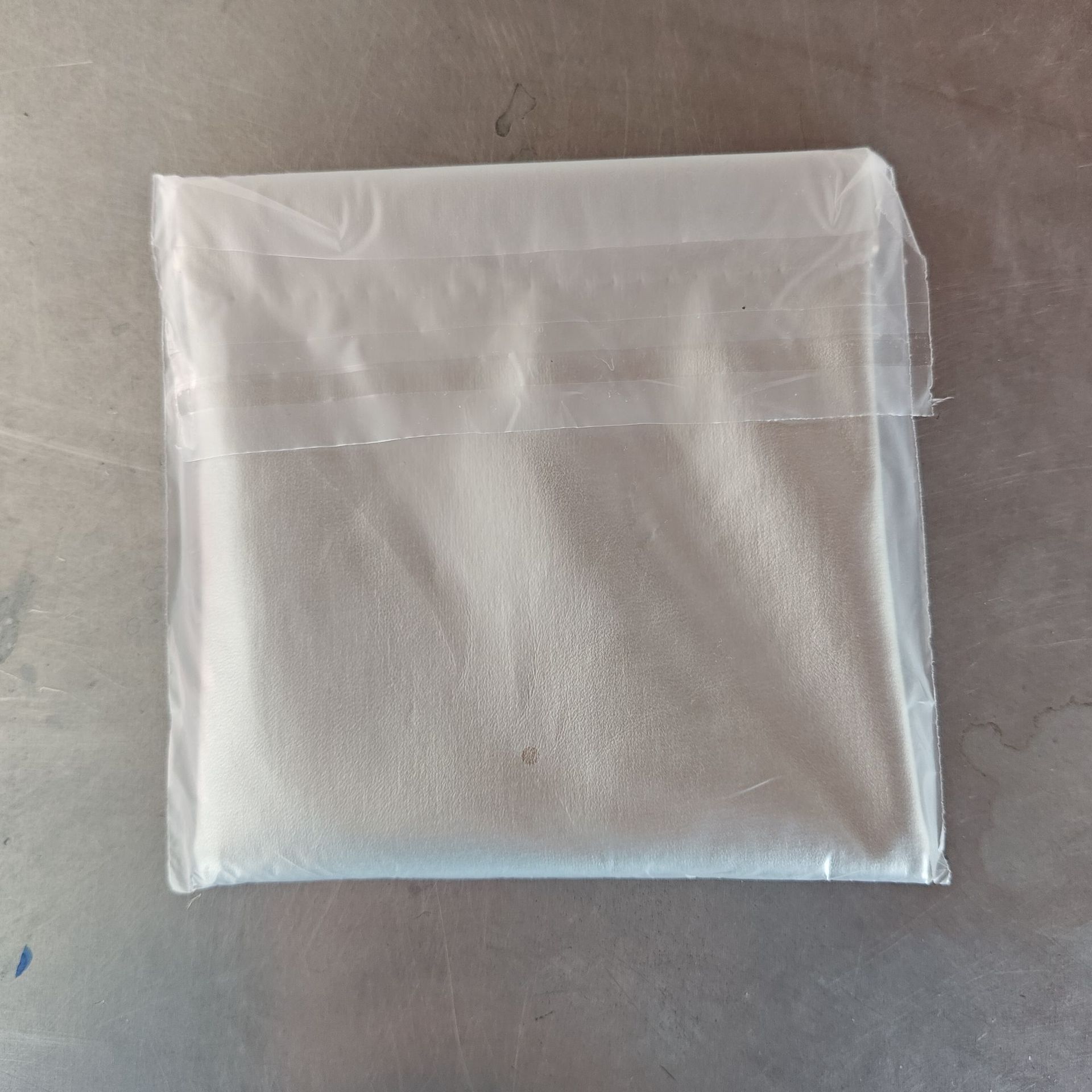 인기 새끼 고양이 모델 A(원래 모델은 수정되지 않음)