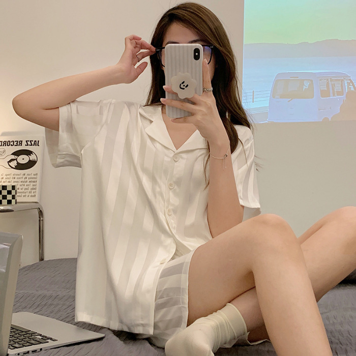 2025 新しいインターネットセレブレース長袖シンプルな黒の春と秋の長袖ズボンカーディガンパジャマ女性のルーズスーツ