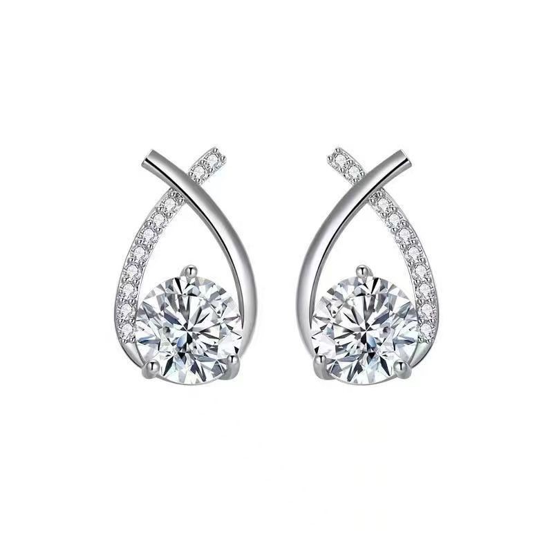 fashionable earrings