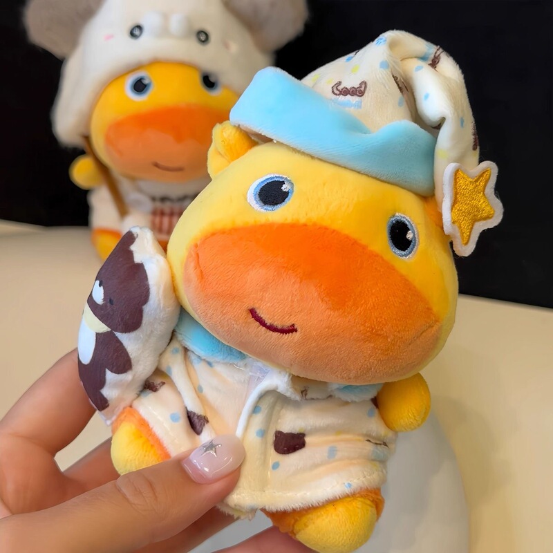 Capybara Lulu Plush Toy Bag Pendant, Super Cute Plush Doll, High-Value Keychain Accessory for Backpacks Capybara Lulu Plush Toy Bag Pendant, Super Cute Plush Doll, High-Value Keychain Accessory for Backpacks