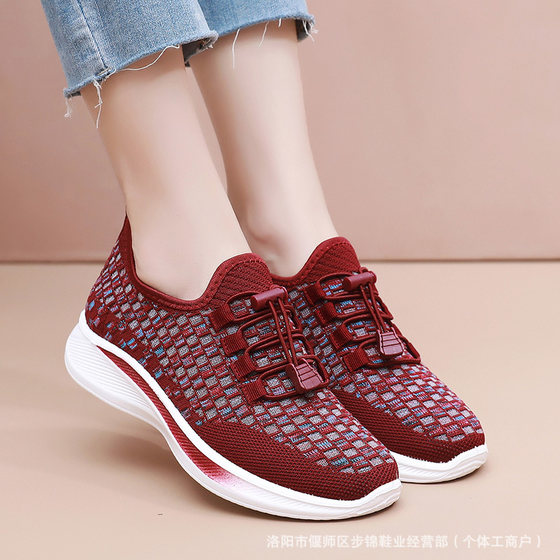Old Beijing Cloth Shoes for Women 2025 Summer Soft-Soled Non-Slip Slip-On Fly-Knit Mesh Breathable Walking Shoes Grandma Shoes