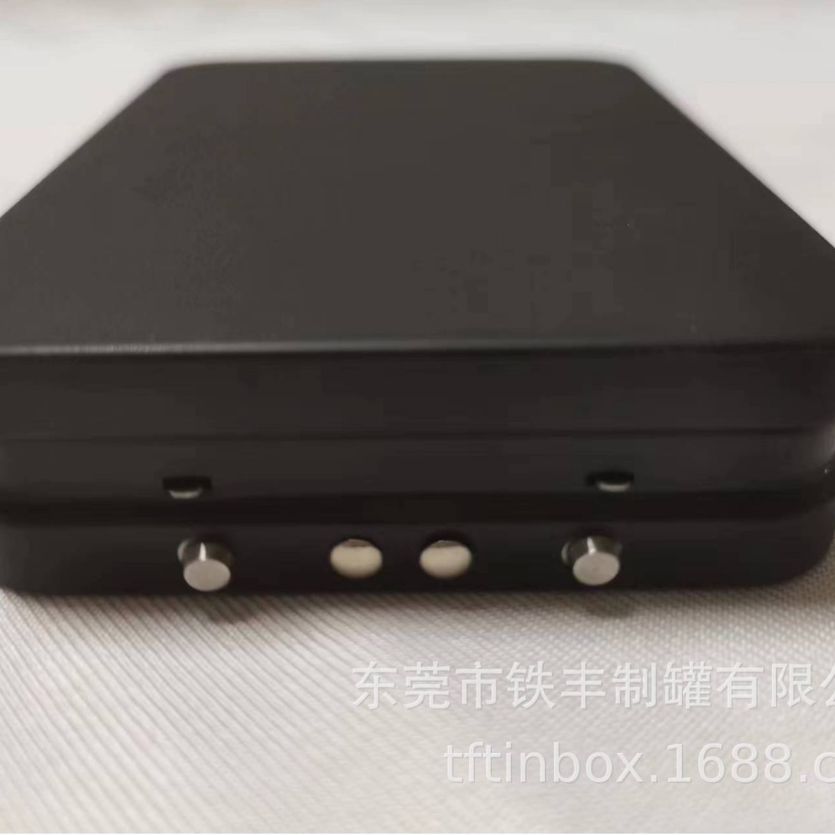 马口铁锁扣翻盖金属铁盒方形磨砂铁盒磁卡名片盒 U盘盒通用包装等