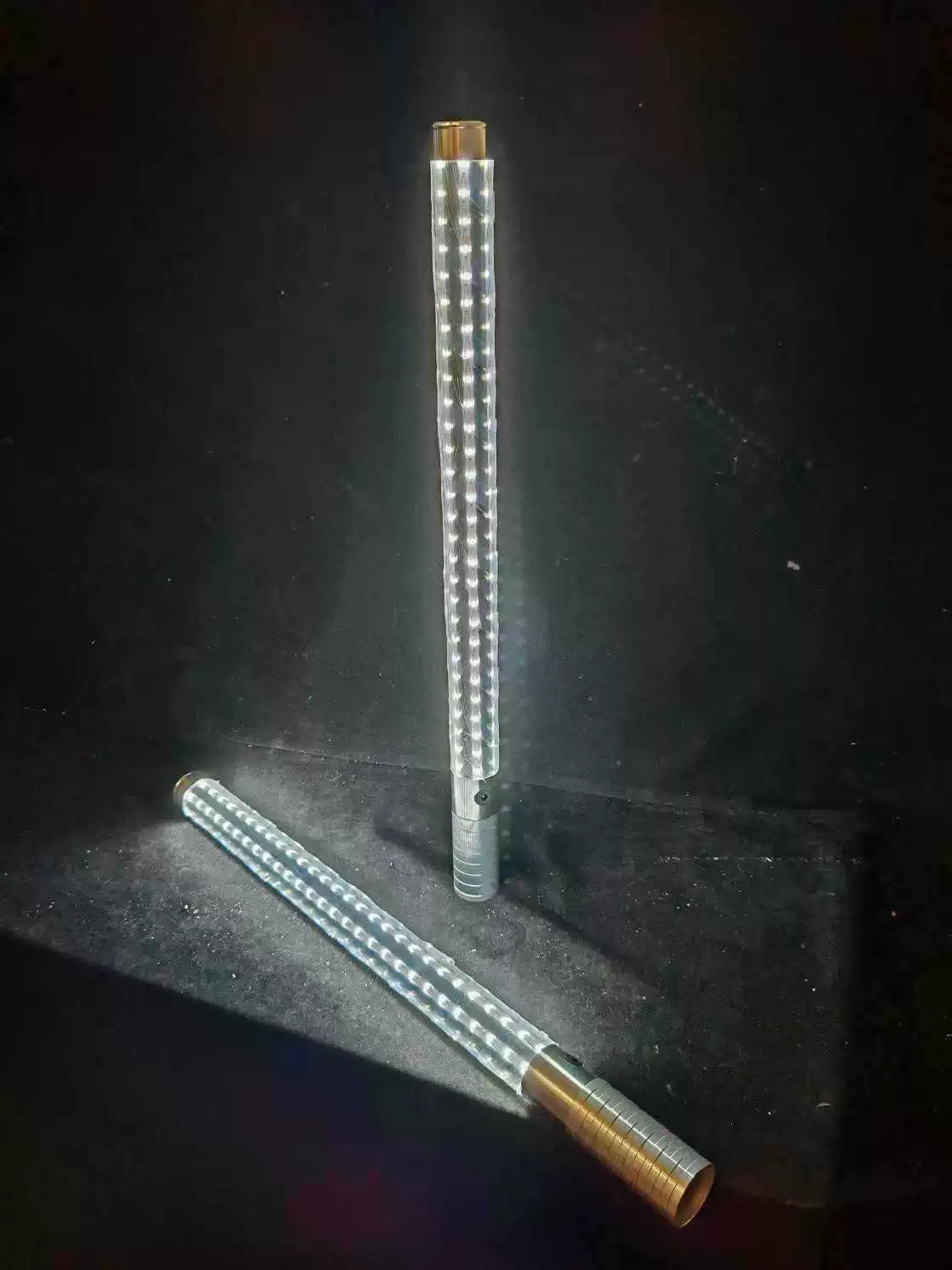 Барная светодиодная подсветка для шампанского, перезаряжаемая светящаяся палочка для официанта GOGO, крышка для вина, головка для вина, светящаяся палочка