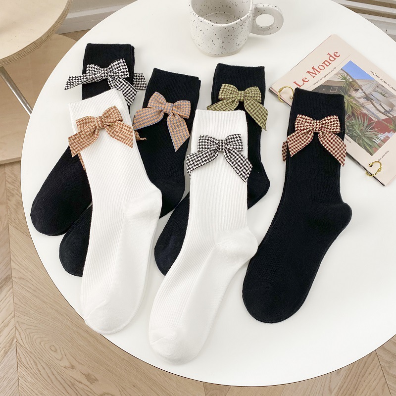 Cute socks with bow