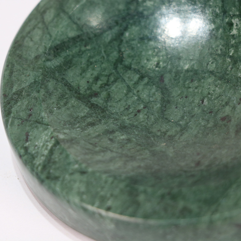 ����ֱ�����ݴ���ʯ�������׼��м��þƵ��������ɫ����