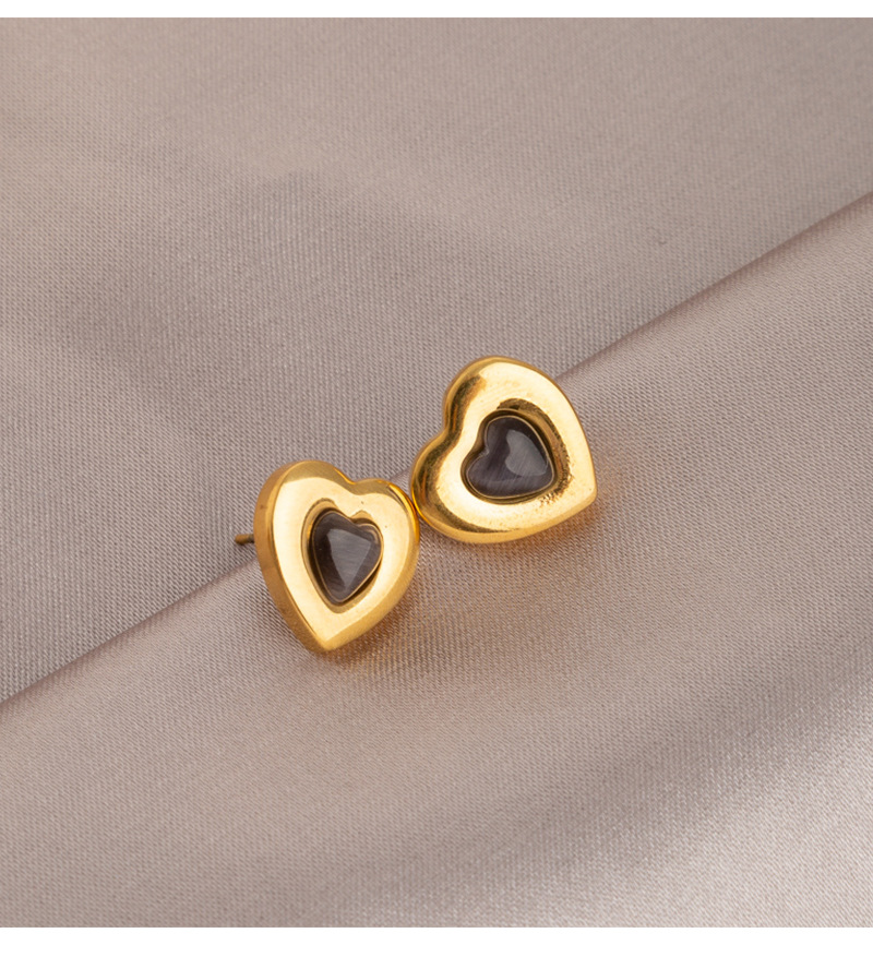 Simple Style Heart Shape Titanium Steel Plating Earrings 1 Pair