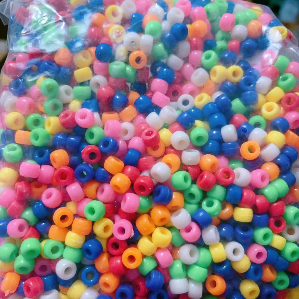 2025 Nuevas cuentas de cabello baratas en bolsa nuevas cuentas de plástico de color primavera diy gran agujero image 35