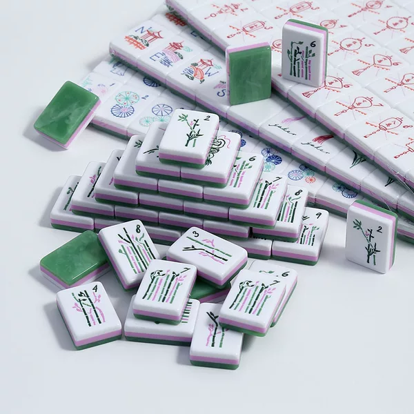 Cross-border American Mahjong Tiles, Emerald Green Mahjong Tiles, Green Mother-of-Pearl Acrylic Three-Layer Portable Mahjong Wholesale