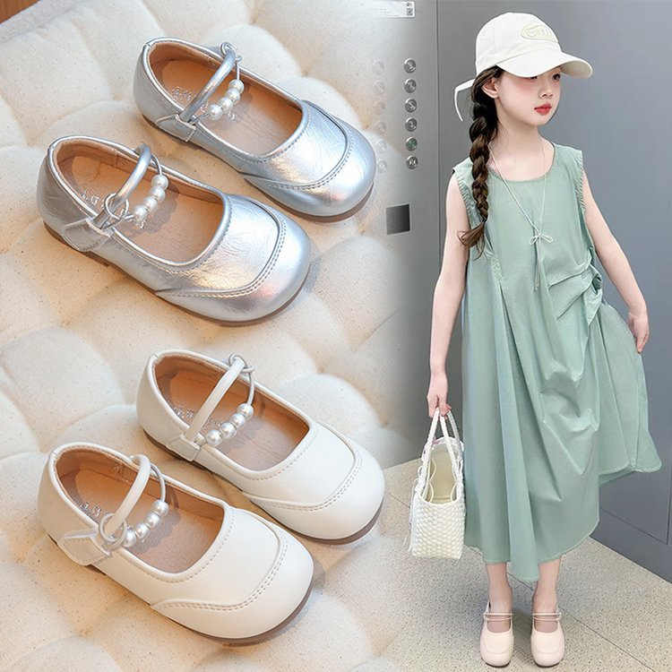 Zapatos de princesa para niñas 2025 primavera y otoño nuevos zapatos de cuero plateado para niños zapatos de guisantes de suela blanda zapatos individuales Mary Jane para niñas