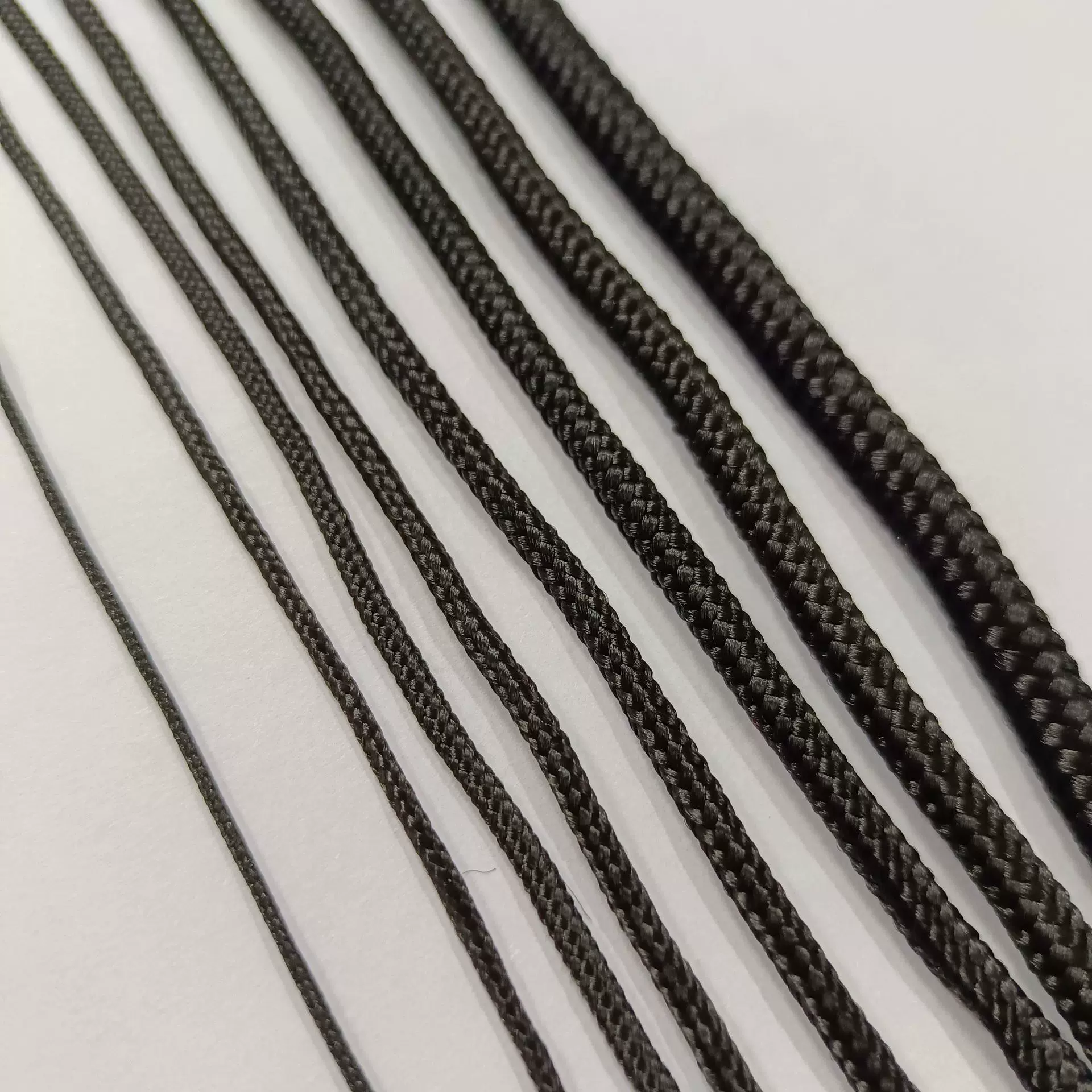 黑色尼龙绳户外大棚捆绑绳箱包编织玩具束口袋包芯尼龙绳子可裁剪