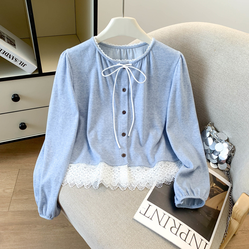 Real photos~ New autumn/winter collection: a soft, creamy-colored Korean-style blouse with lace detailing, a round neckline, and long sleeves, perfect for spring and summer Real photos~ New autumn/winter collection: a soft, creamy-colored Korean-style blouse with lace detailing, a round neckline, and long sleeves, perfect for spring and summer