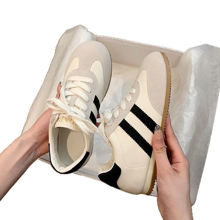 Zapatillas de cuero para mujer 2026, nuevas de primavera y verano, deportivas casuales de suela plana, suaves, para estudiantes, con cordones, tacón plano