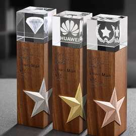内雕水晶激光雕刻搭配不同种木类公司年会颁奖评比高质量水晶奖杯