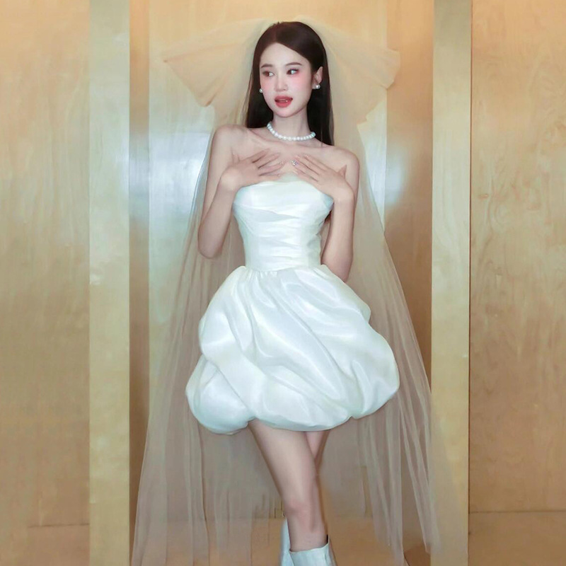 French Travel Light Wedding Dress Small Satin Strapless Morning Robe Short License Registration White Dress Engagement Dress French Travel Light Wedding Dress Small Satin Strapless Morning Robe Short License Registration White Dress Engagement Dress