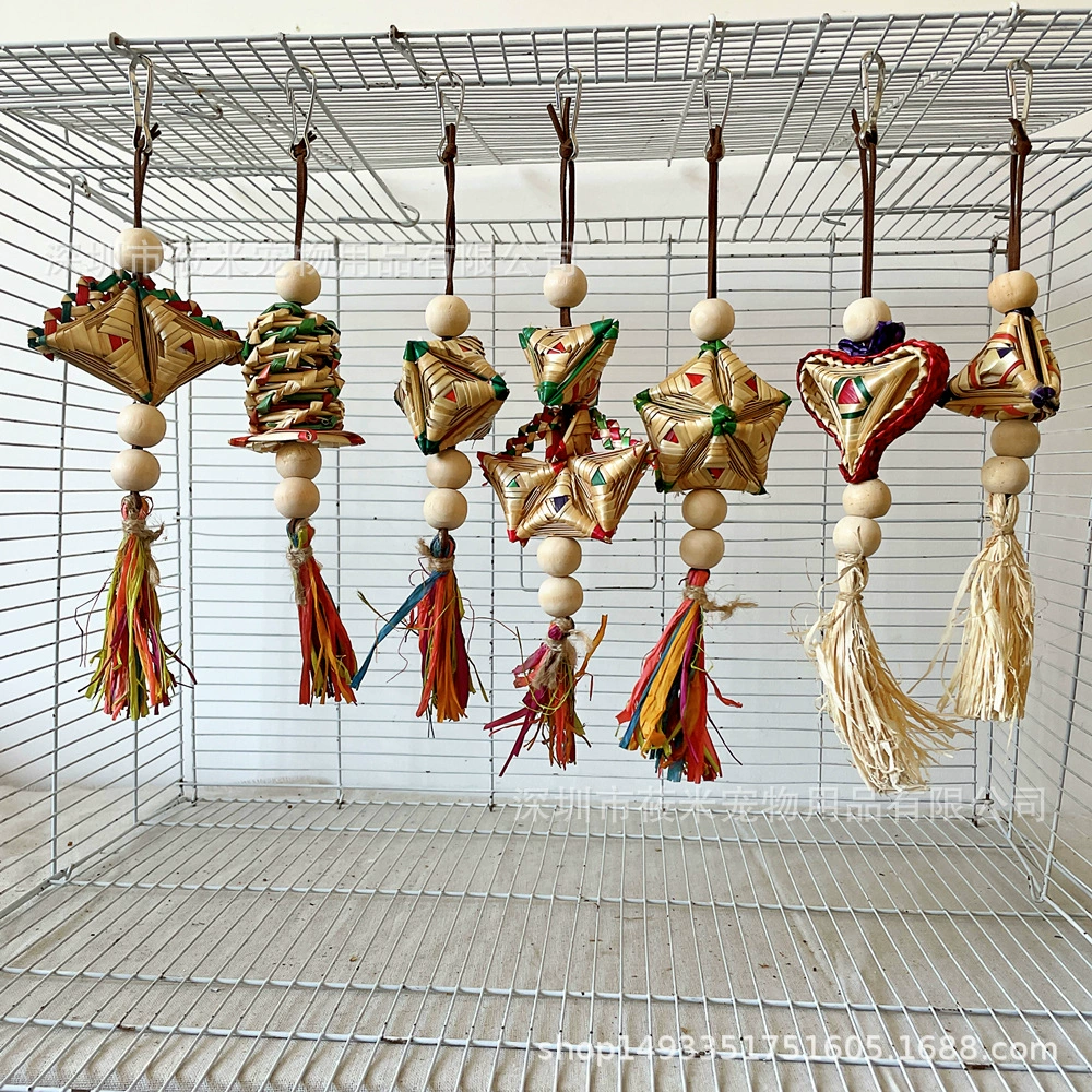 Игрушки для попугаев, игрушки для птиц, жевательные и шлифовальные игрушки из соломы, игрушки для вытягивания и жевания листьев кукурузы из рафии.